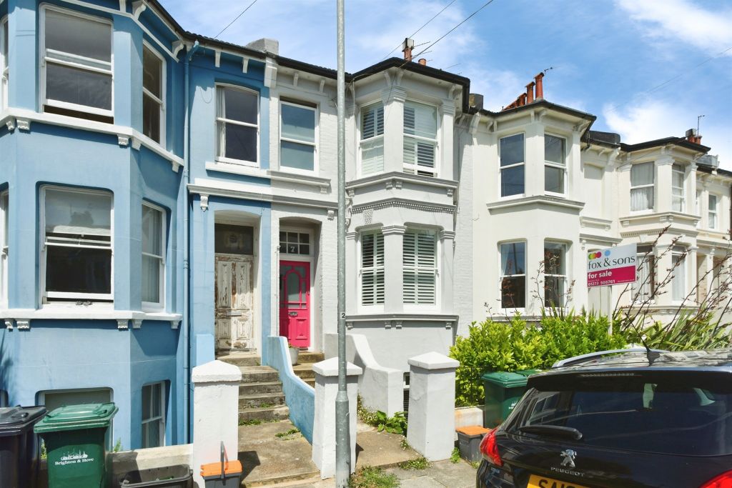 Property photo 1 of 17