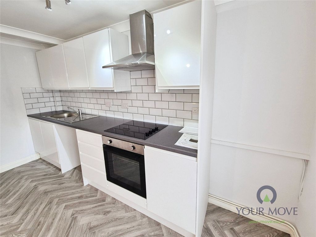 Property photo 3 of 13 Kitchen Area