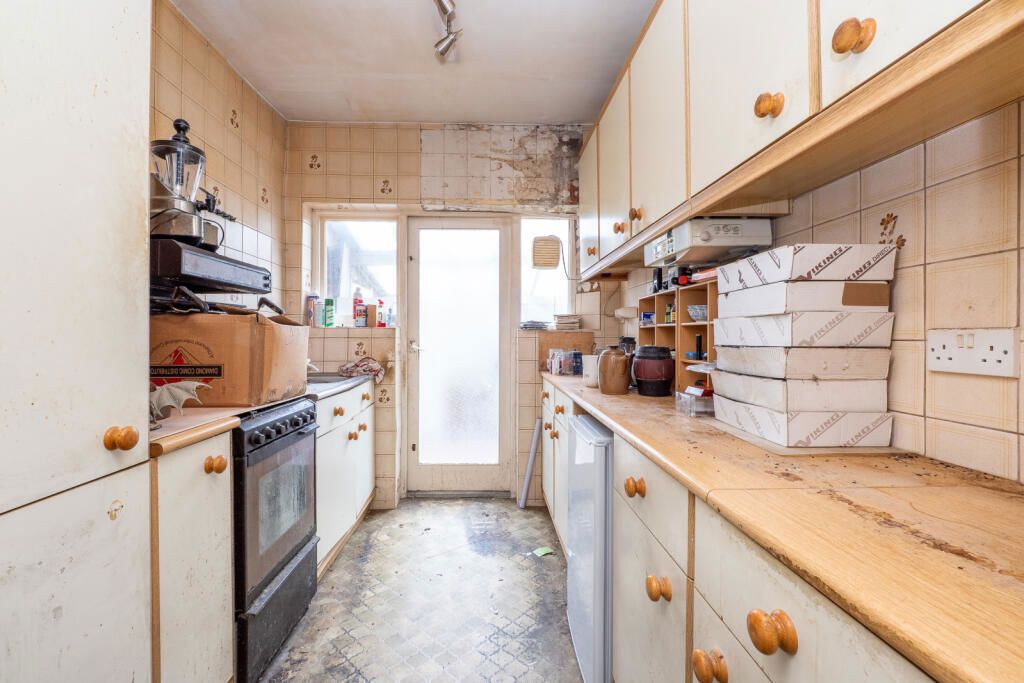 Property photo 3 of 11