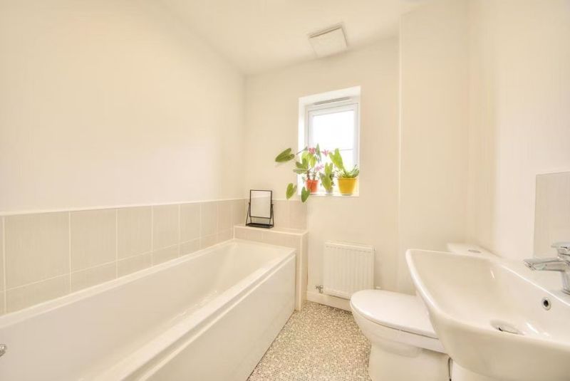 Property photo 3 of 11 Photo 3