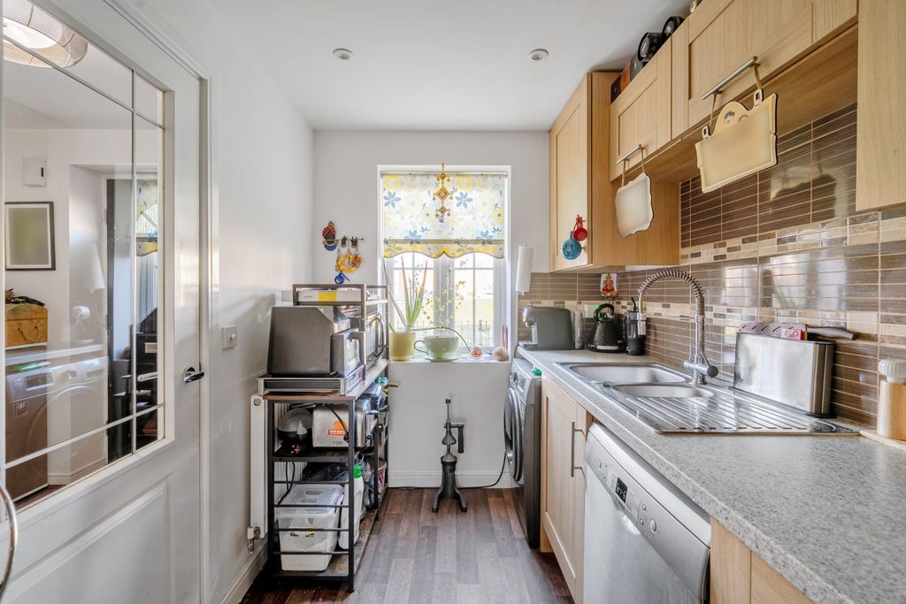 Property photo 3 of 14 Picture No. 37