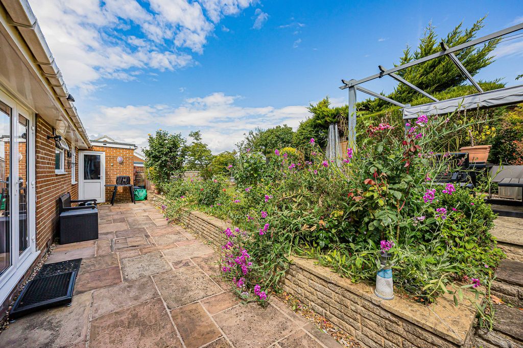 Additional image 16 of 3 bed bungalow for saleBroadwater Road, Twyford RG10