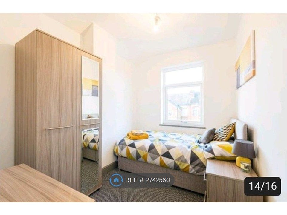 Property photo 1 of 6 Bedroom