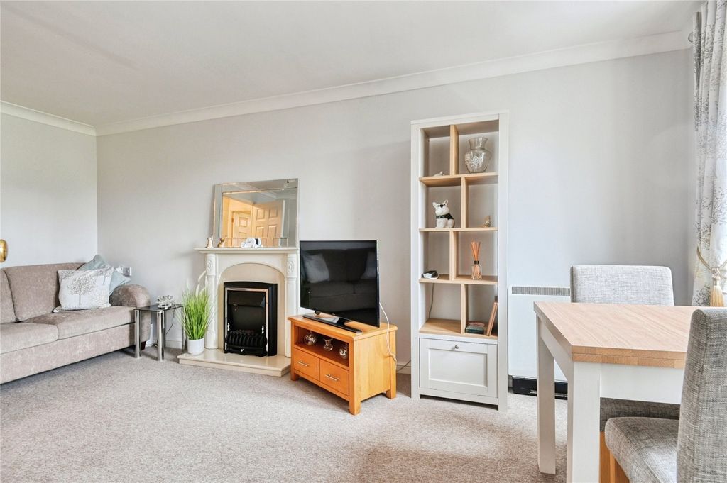 Property photo 3 of 15 Picture No. 11