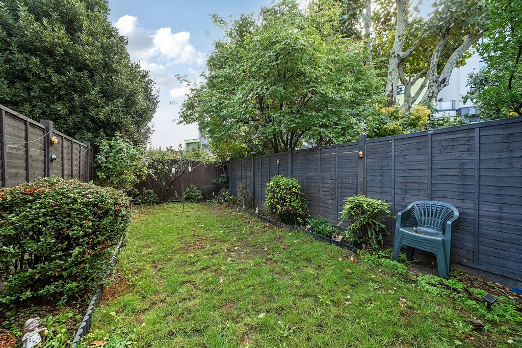 Property photo 3 of 16 1536091-9-6Ad1Fd1...