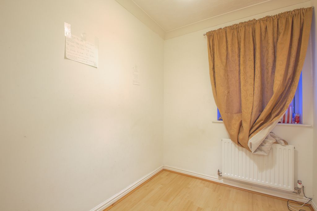 Property photo 1 of 5 1Â Bedroom House Share For Sale