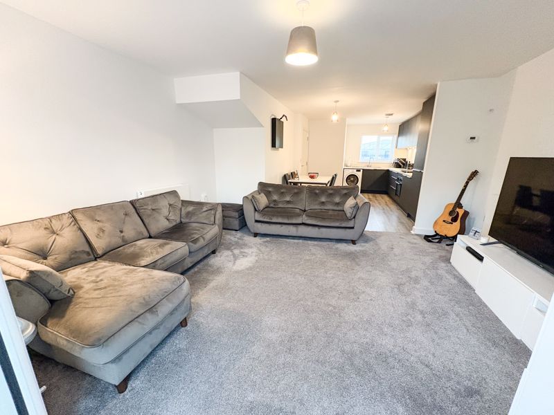 Property photo 3 of 13 Photo 9