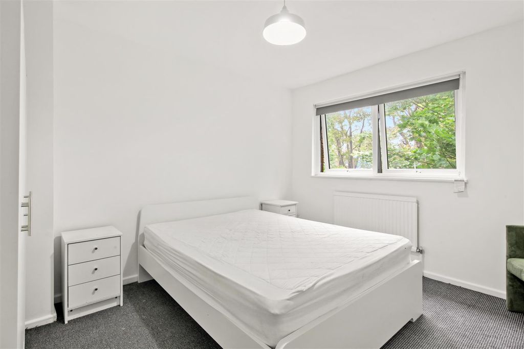 Property photo 1 of 9 65 Chambord Street - 5Qroqjpir2D5Fwkxtvnv.Jpg