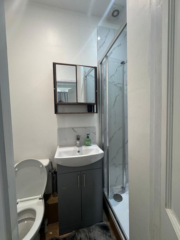 Property photo 2 of 30