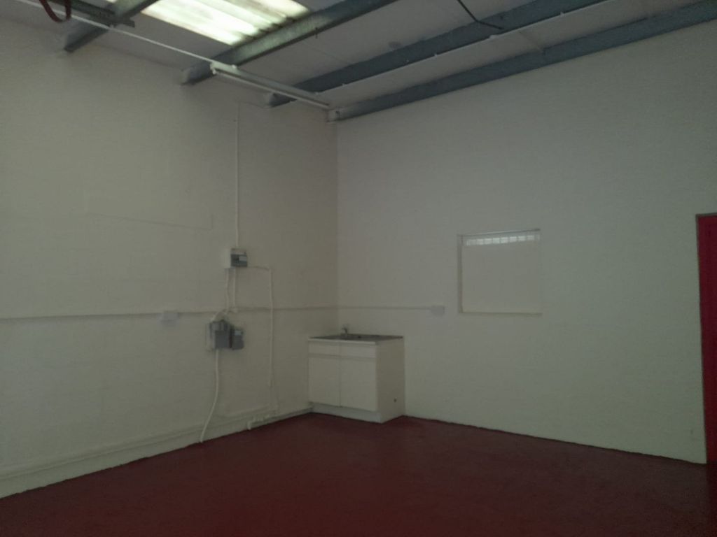 Property photo 3 of 5