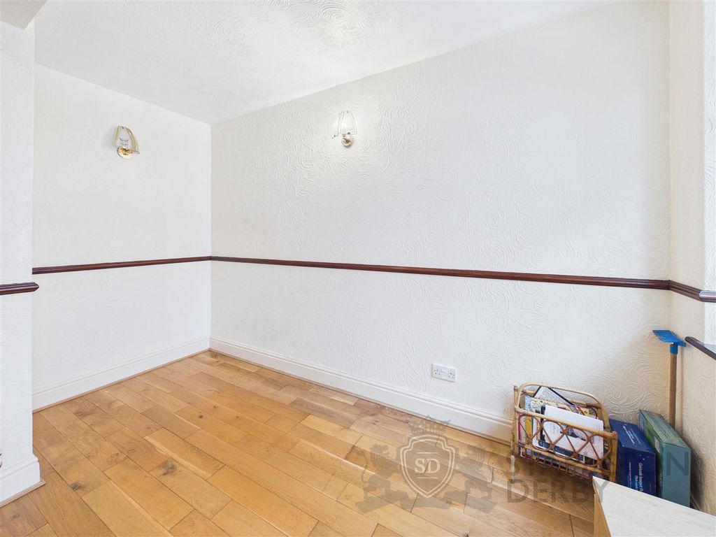 Property photo 3 of 26 Cam04709G0-Pr0317-Still011.Jpg