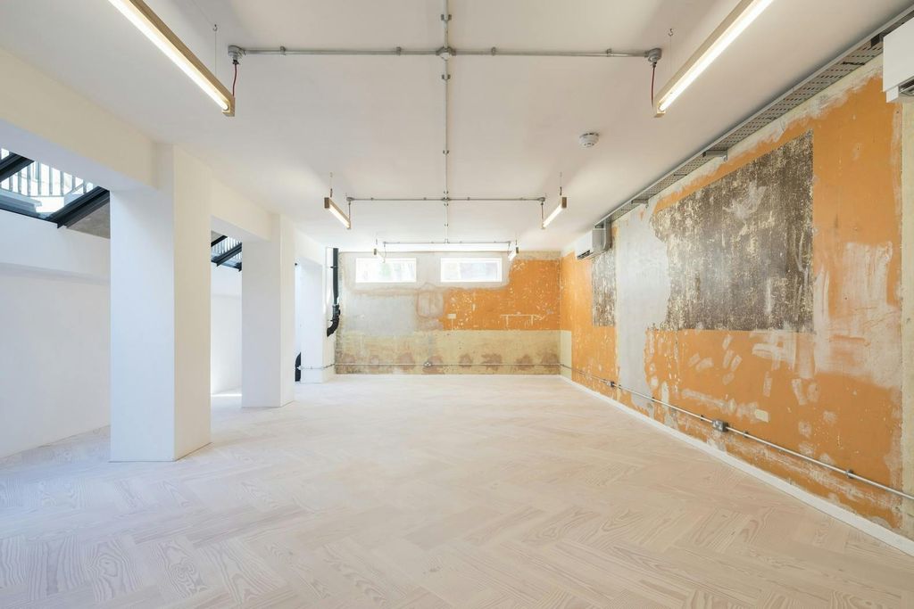 Property photo 2 of 24 Lower Ground Floor Office