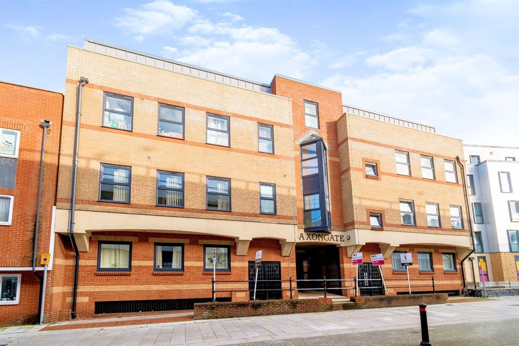 Property photo 1 of 9