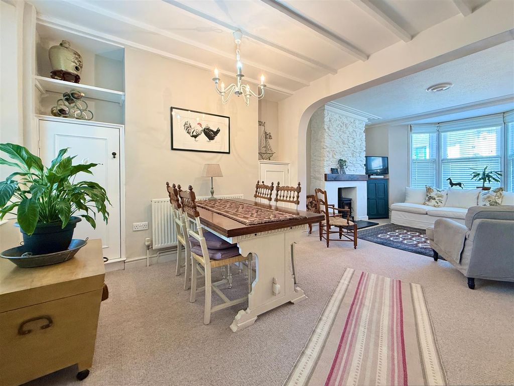 Property photo 3 of 18 Dining Area Towards Lounge.Jpg