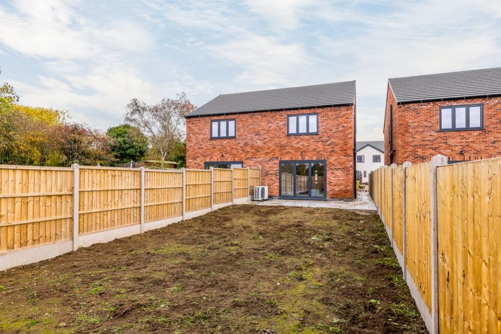 Property photo 3 of 24 Ted Hudson Plots (Bardney)-12