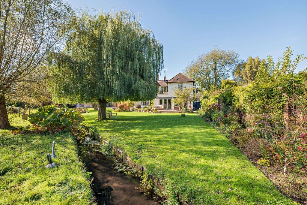 Property photo 2 of 15 Picture No. 04