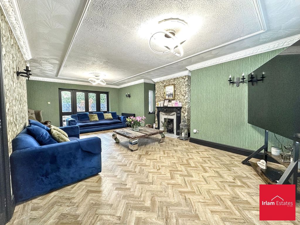 Property photo 2 of 35