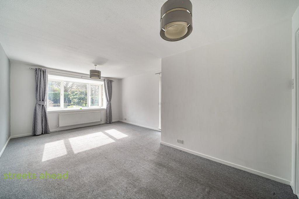 Property photo 2 of 15 41dc54B7-2E96-49c...