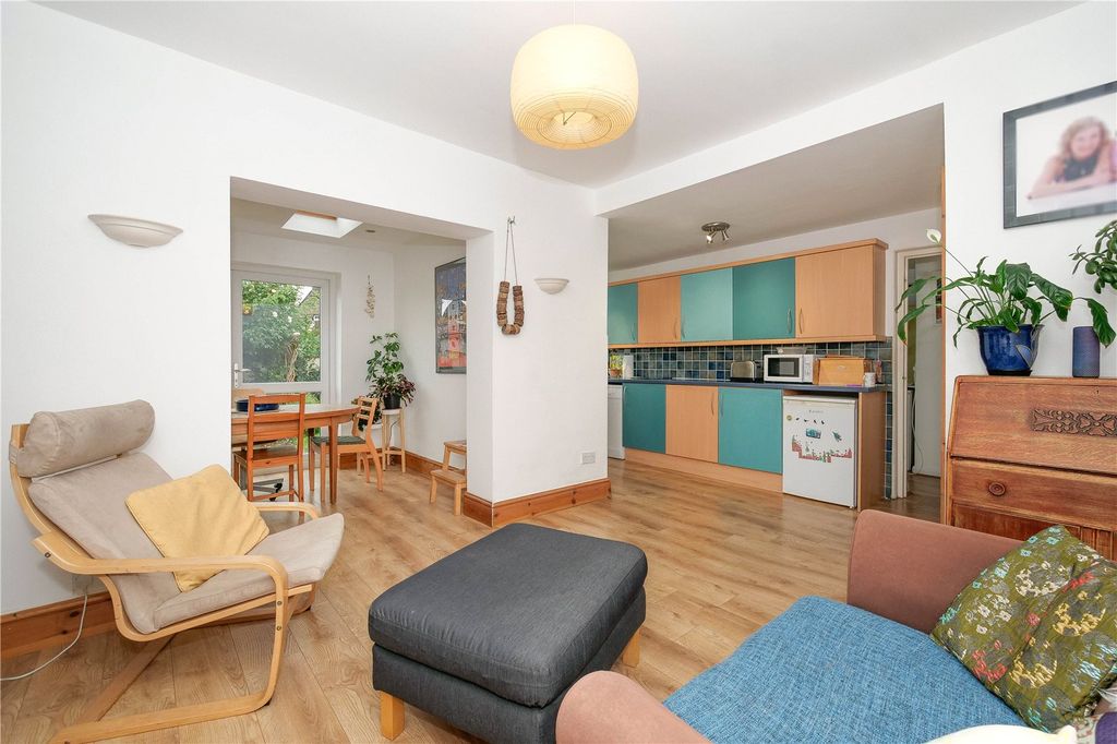 Property photo 3 of 19 Picture No. 15