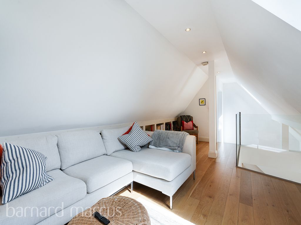 Property photo 3 of 8 Living Room