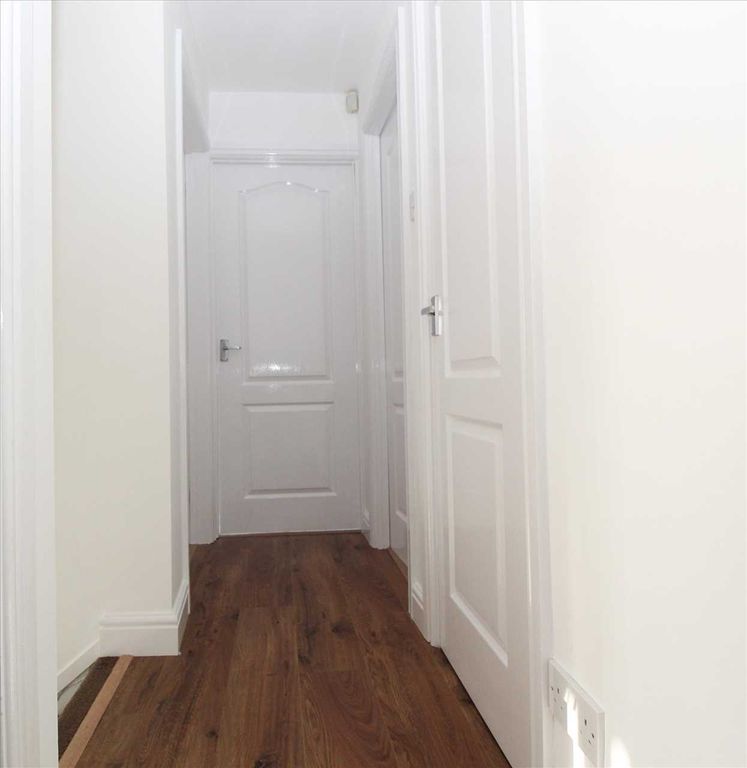 Property photo 2 of 10 Landing