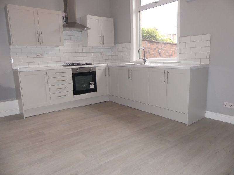 Property photo 2 of 12 Photo 9