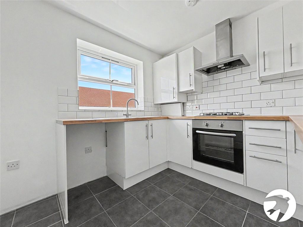 Property photo 3 of 25 Picture No. 05