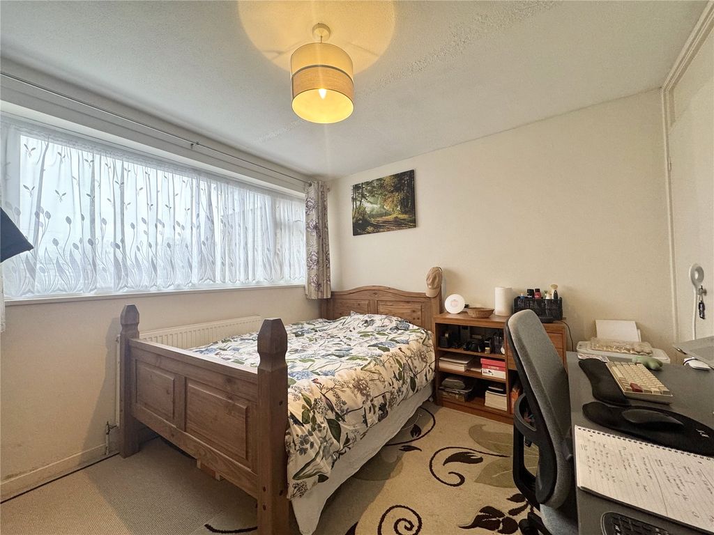 Property photo 3 of 10 Picture No. 05