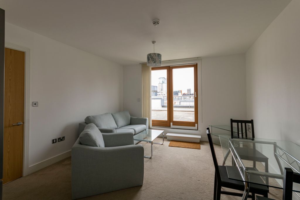 Property photo 3 of 13 Img_1935_1