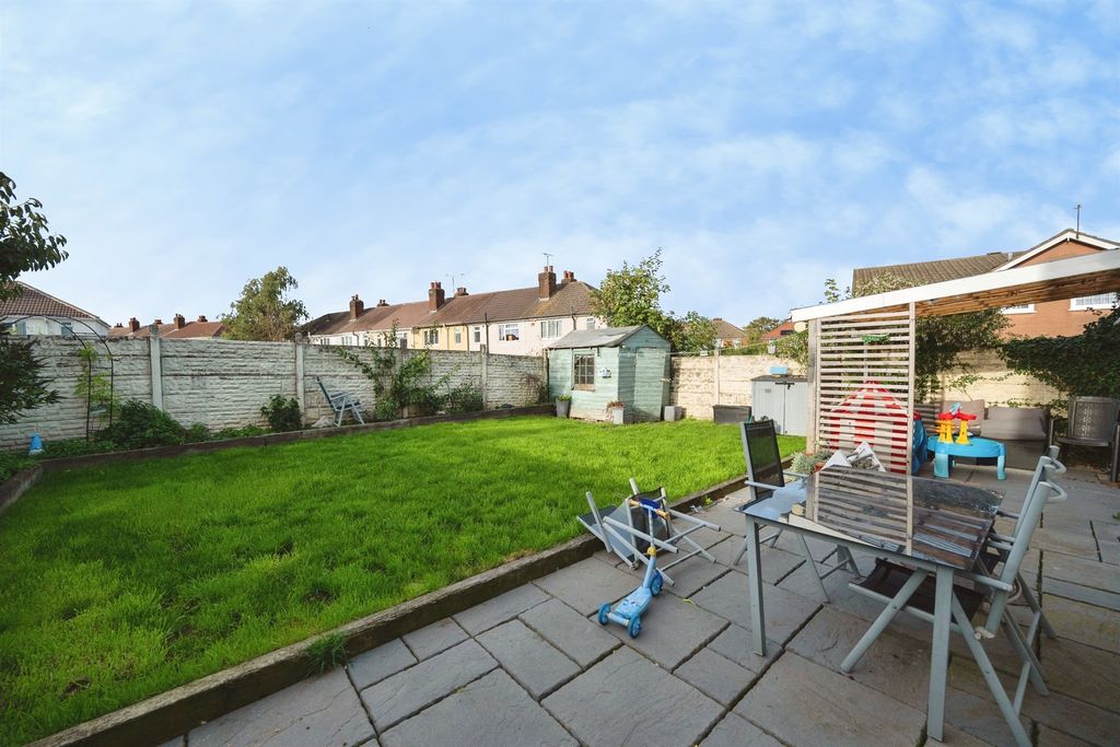 Property photo 3 of 17