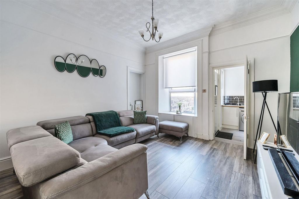 Property photo 2 of 21 982056 (3).Jpg