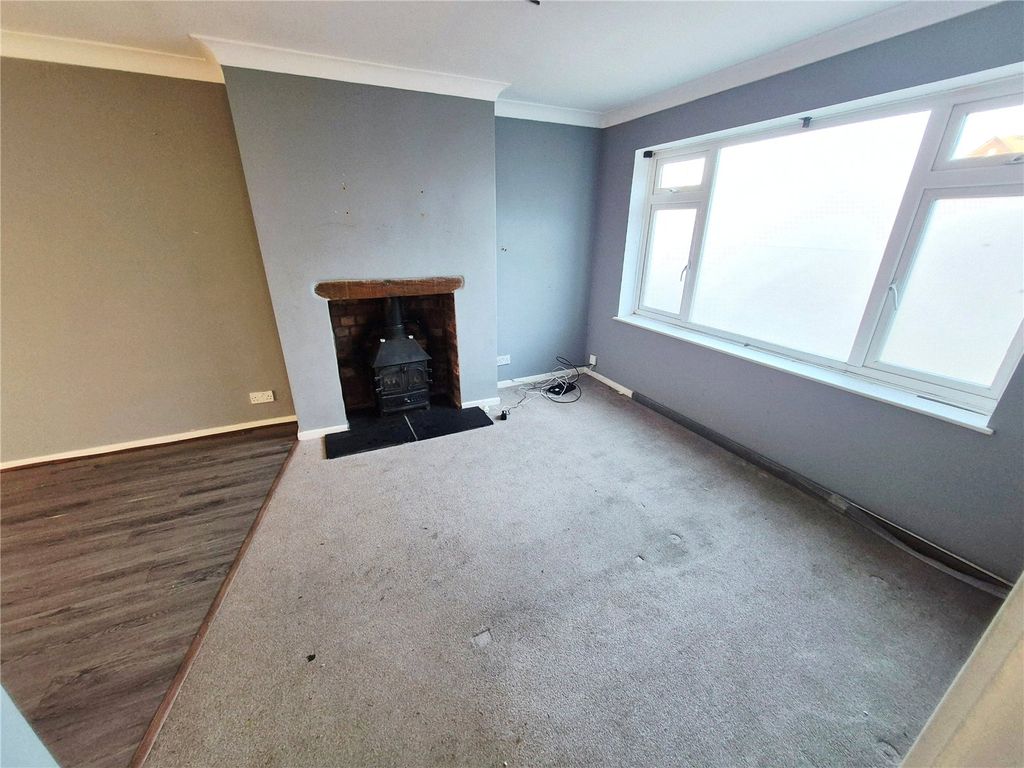 Property photo 2 of 13 Picture No. 11