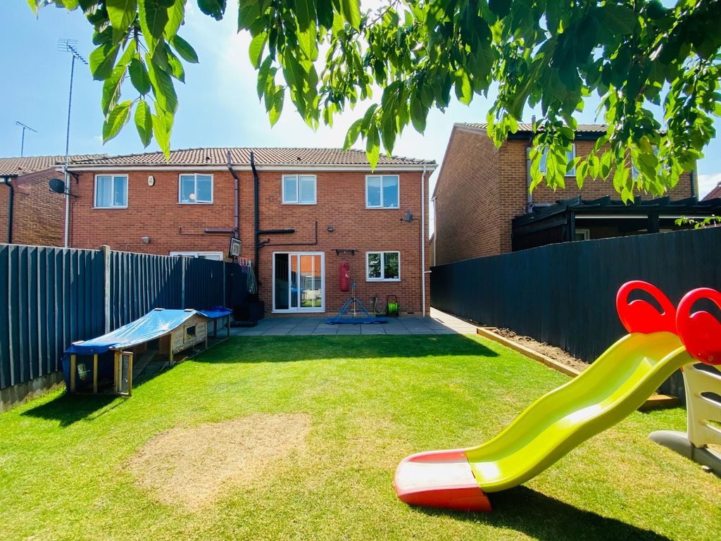 Property photo 2 of 23