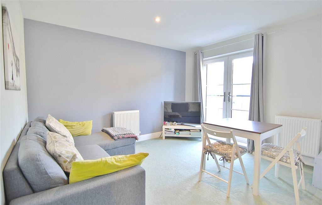 Property photo 2 of 12 Picture No. 11