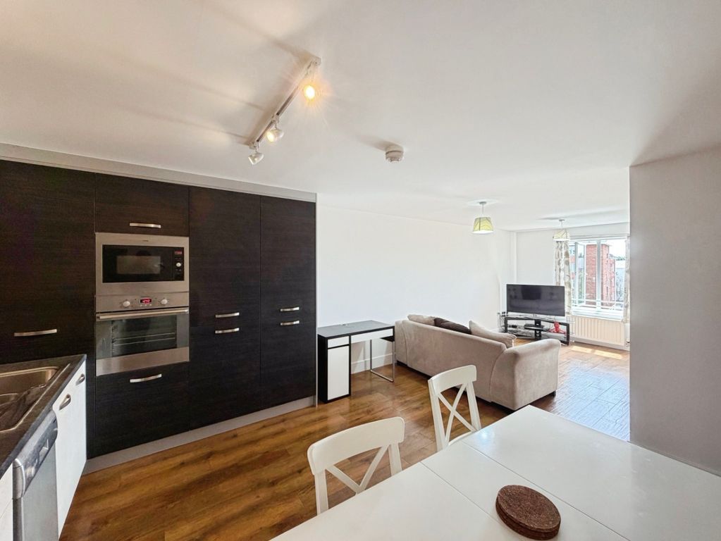 Property photo 3 of 14 5209153