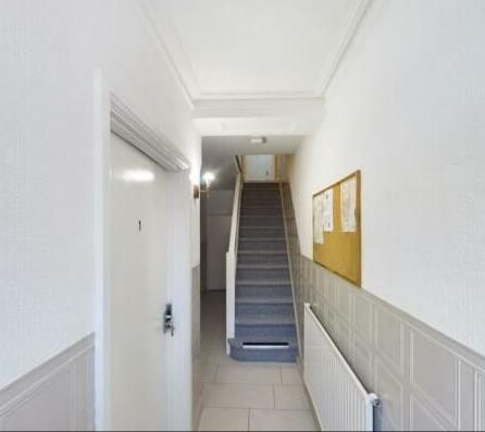 Property photo 2 of 8 Hallway