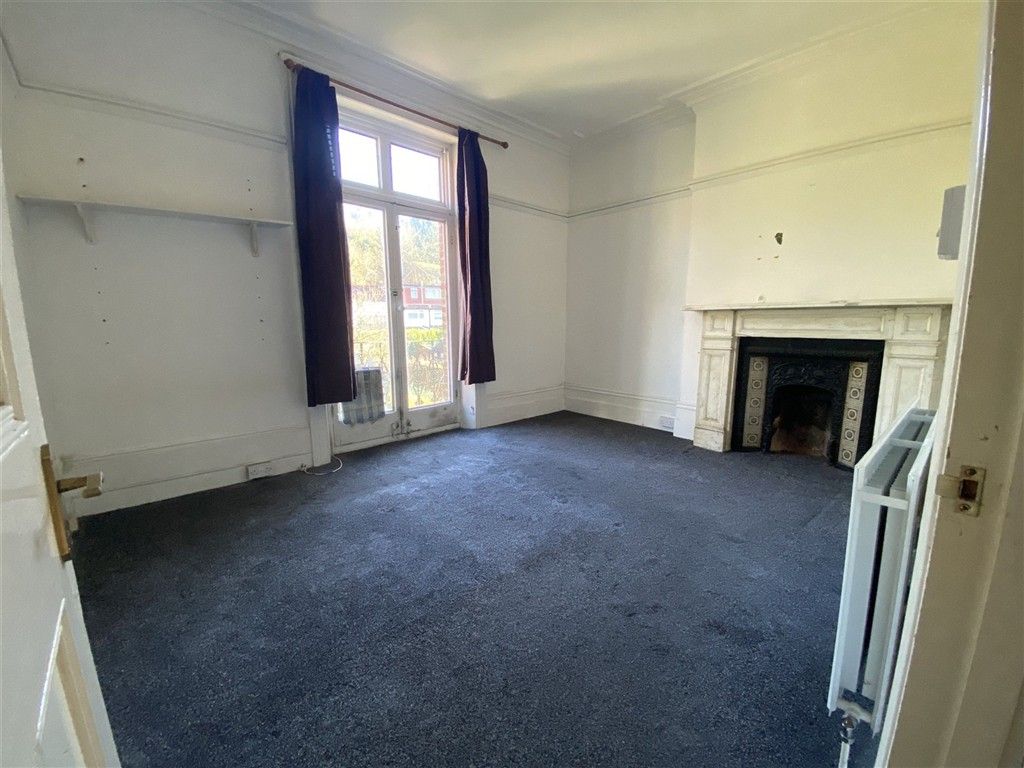 Property photo 2 of 4 Lounge