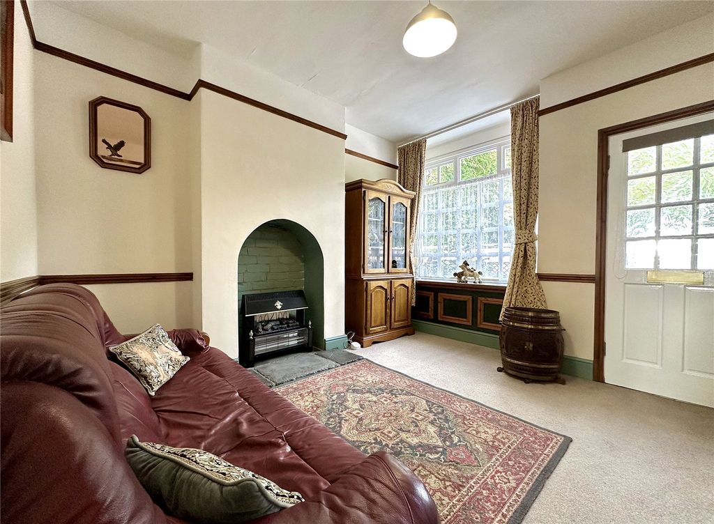 Property photo 3 of 19 Picture No. 01