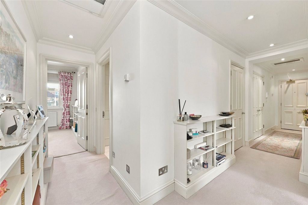 Property photo 3 of 10 Picture No. 25