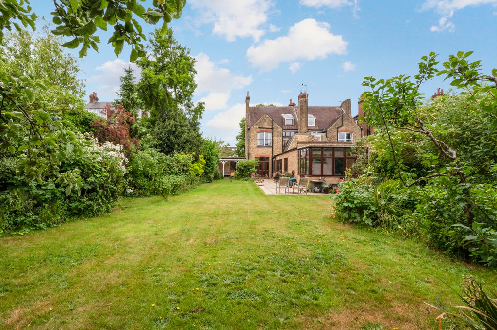 Property photo 2 of 27 Picture No. 09