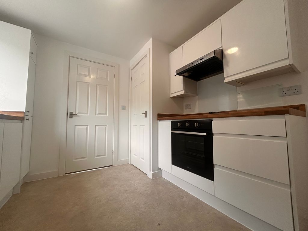 Property photo 3 of 8 Image