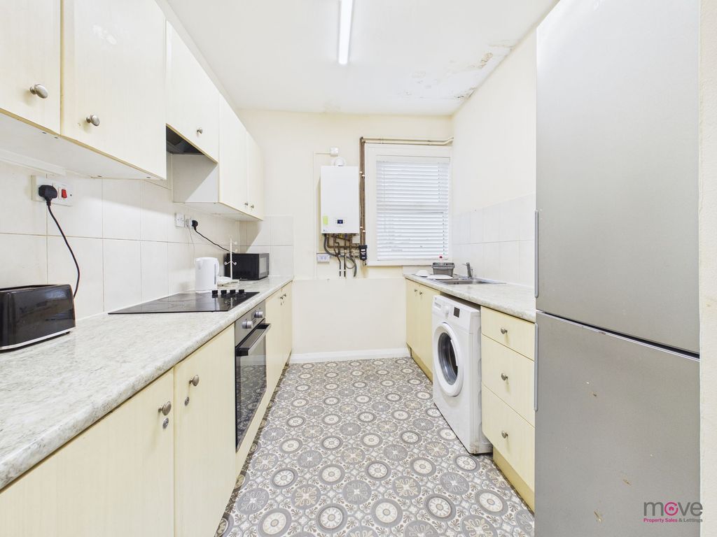 Property photo 2 of 3