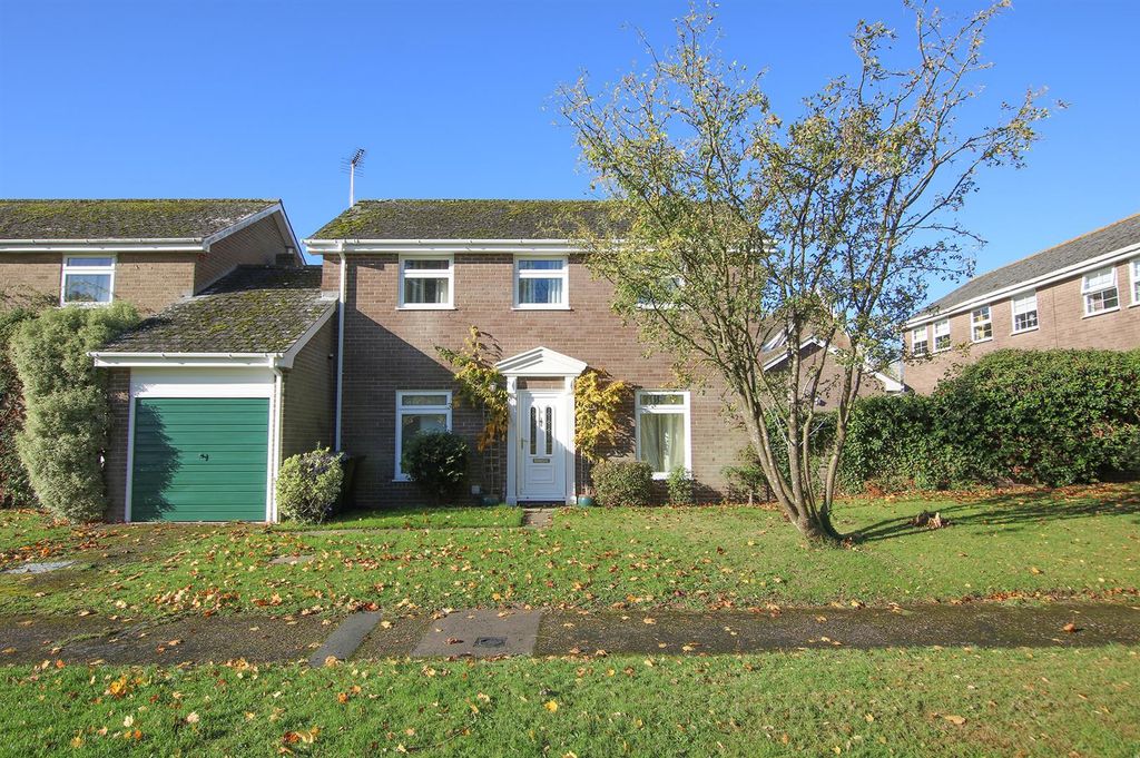 Property photo 1 of 17 Front.Jpg