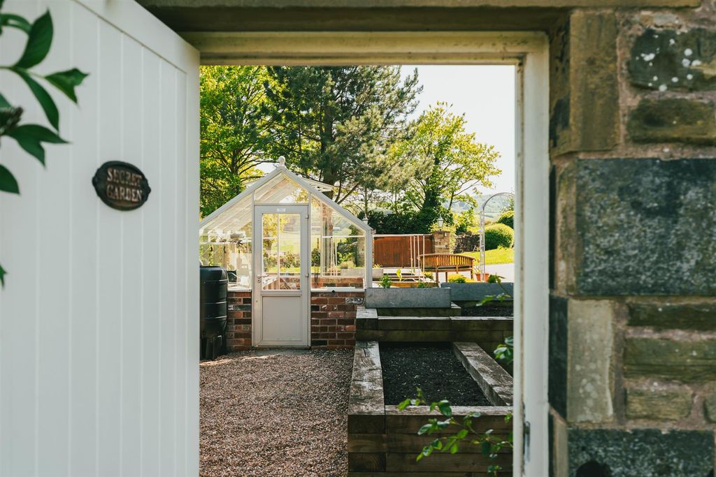 Property photo 3 of 62 Exterior And Gardens