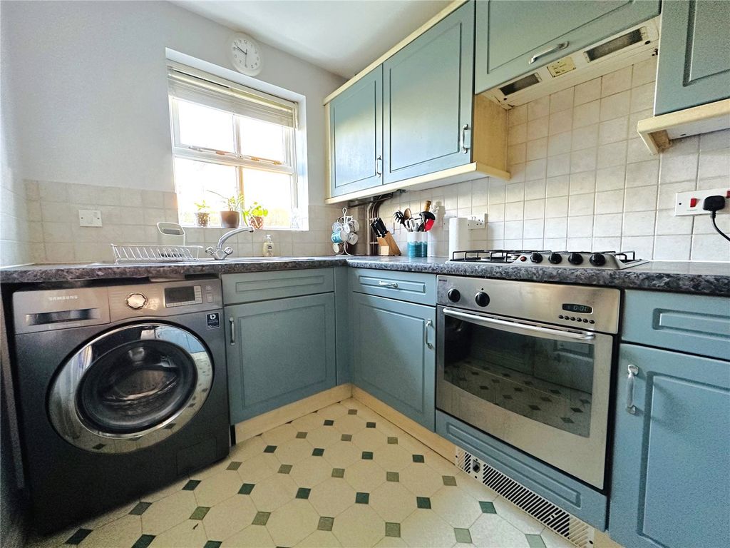 Property photo 3 of 11 Picture No. 14