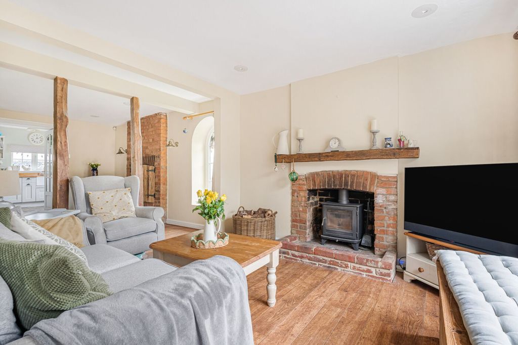 Property photo 3 of 16