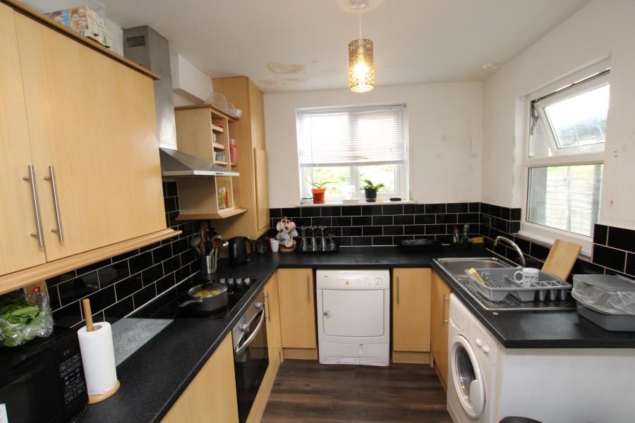 Property photo 3 of 5