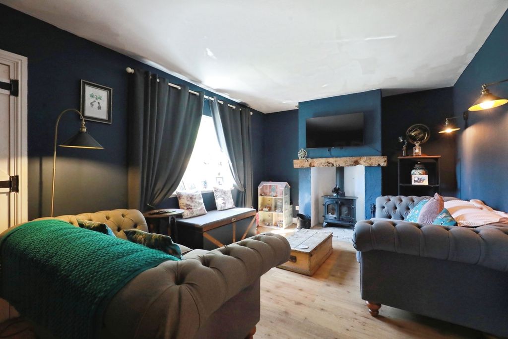 Property photo 3 of 14 Pbox-Img.Jpg