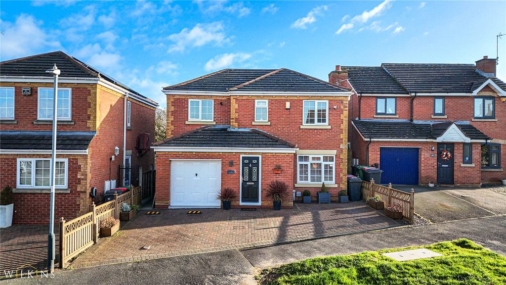 Property photo 1 of 41 Picture No. 04