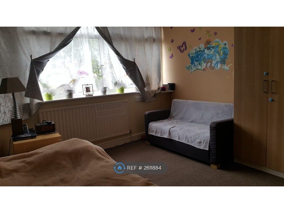 Property photo 3 of 8